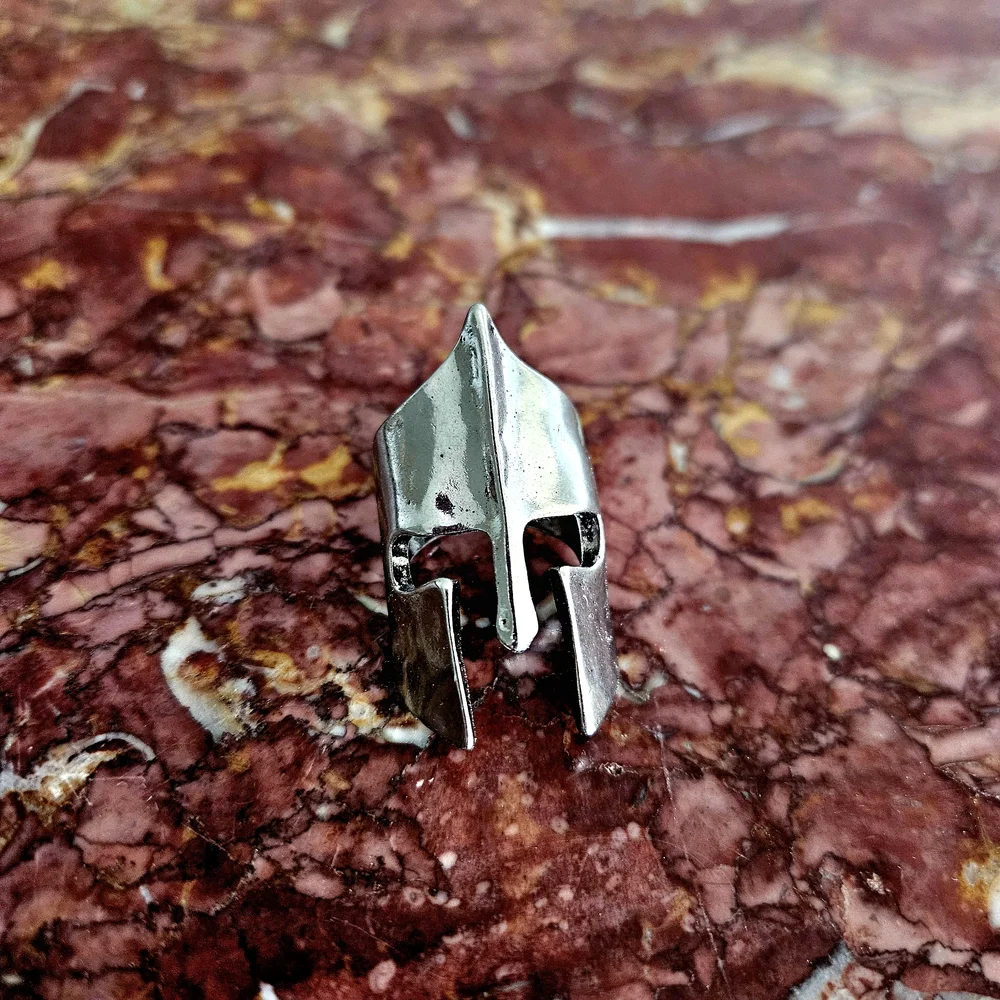 Silver Spartan Warrior Ring with Detailed Craftsmanship - Picture 4 of 4